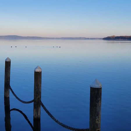 Idyllisches-Blockbohlenhaus-Mit-Eigenem-Garten-Und-Sauna-Zum-Wohlfuehlen Martensrade Esterno foto