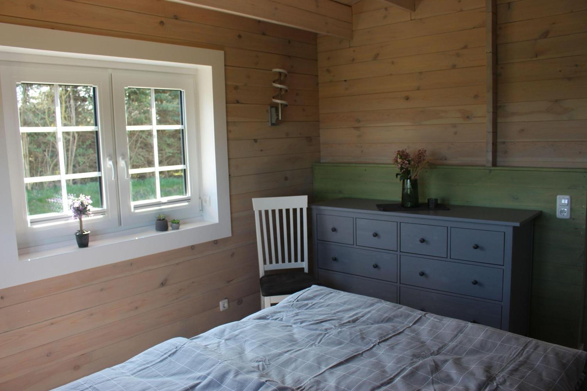 Idyllisches-Blockbohlenhaus-Mit-Eigenem-Garten-Und-Sauna-Zum-Wohlfuehlen Martensrade Esterno foto