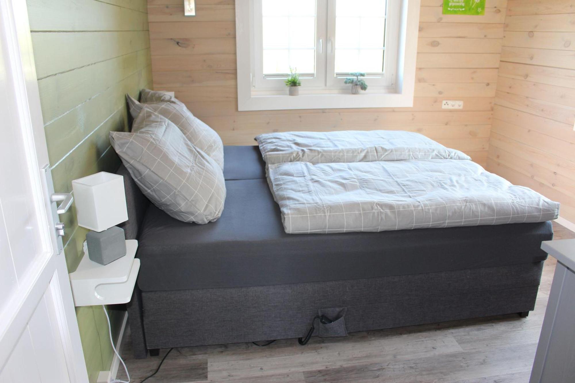 Idyllisches-Blockbohlenhaus-Mit-Eigenem-Garten-Und-Sauna-Zum-Wohlfuehlen Martensrade Esterno foto